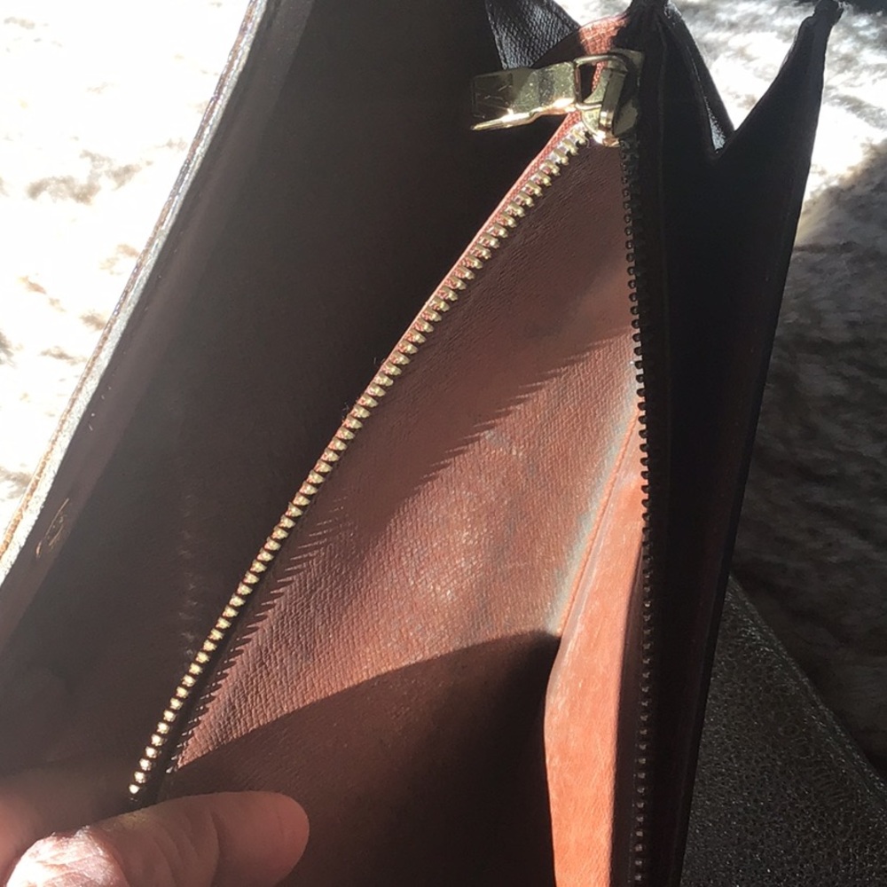 Louis Vuitton Brown Monogram Wallet - Picture 7 of 7